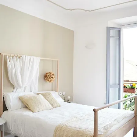 Apartment Italian Fairytale By Rent Como